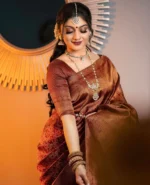 Maharani Copper-Maroon Silk Saree with Heavy Zari Weaving - Image 5