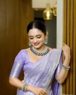 Silver Aura Lavender Shimmer Silk Saree with Minimal Weaving - Image 2