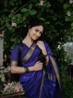 Royal Blue Traditional Silk Saree with Gold Zari Border - Image 7
