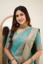 Elegant Essence Silk Saree with Classic Woven Border - Image 5